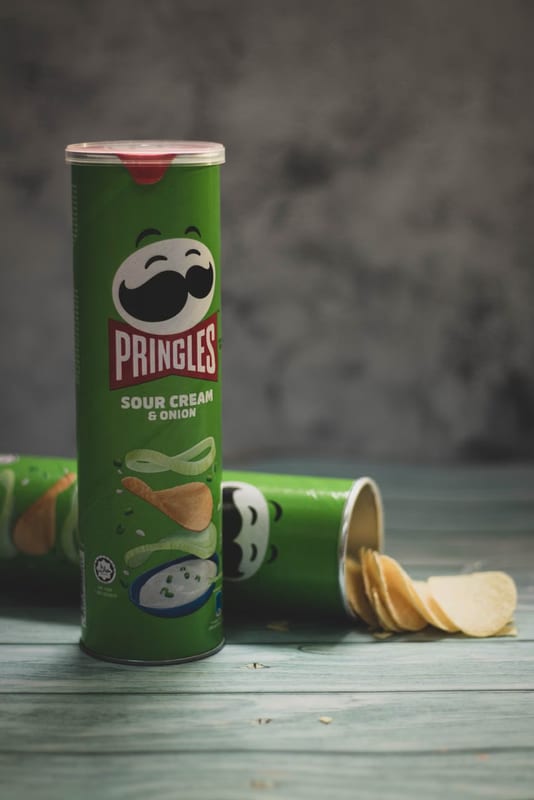 Le tube emblématique des Pringles : une innovation marquante